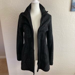 Cynthia Rowley Women’s Black with Gray Paisley Cardigan Size L